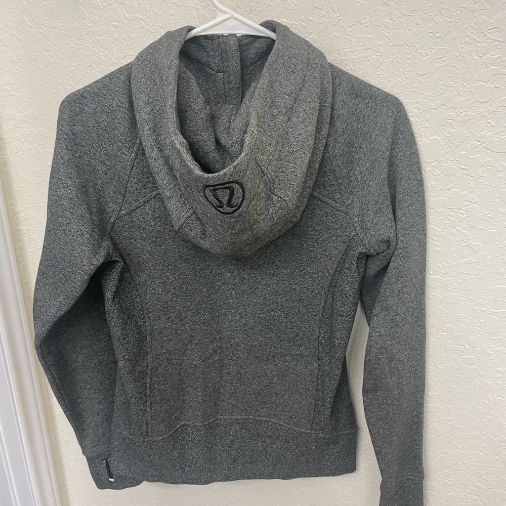 Lulu lemon gray jacket size 4